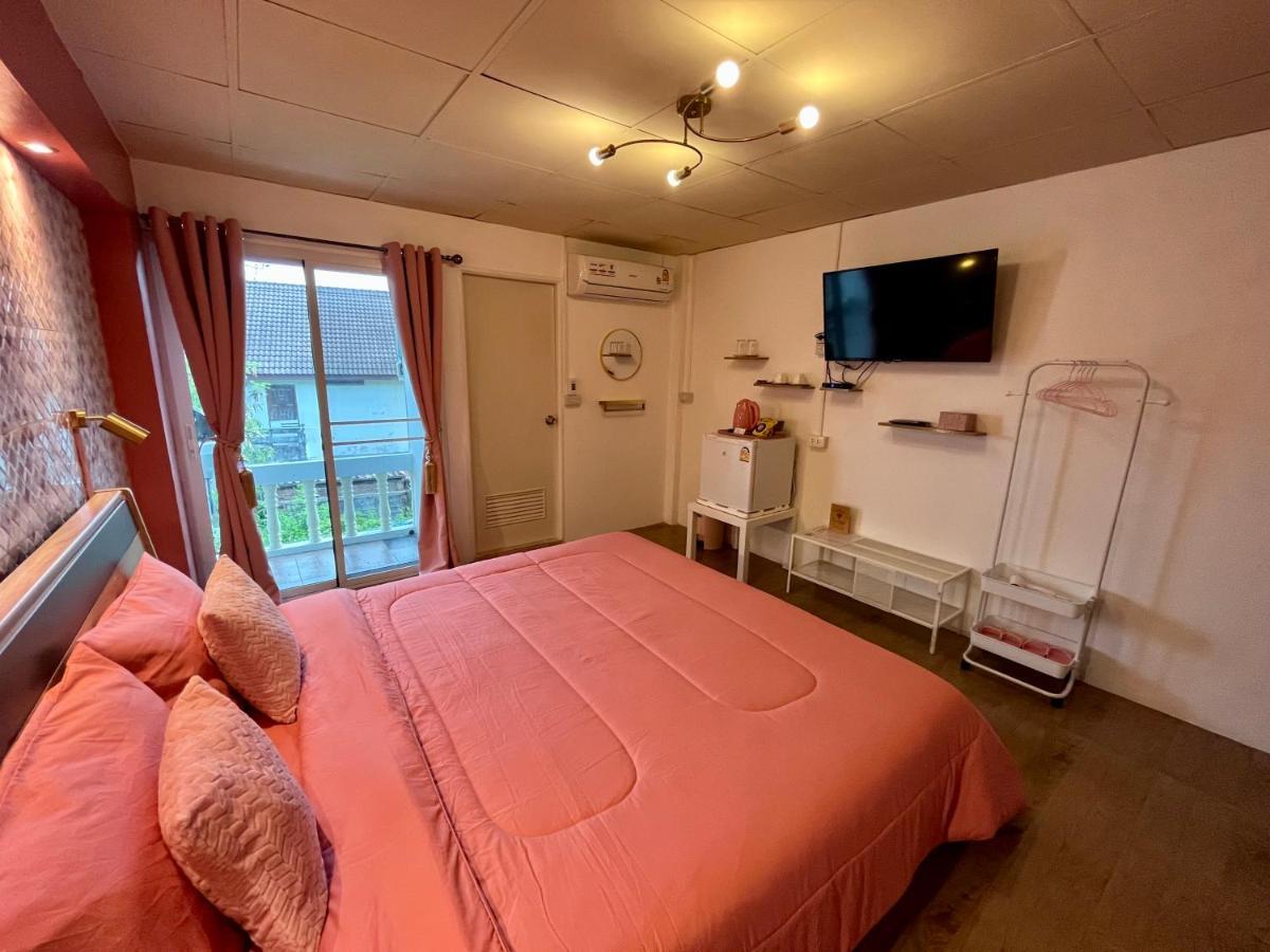 Dawnthaya Ayutthaya House บ้านดอนธยๅ อยุธยา Kültér fotó